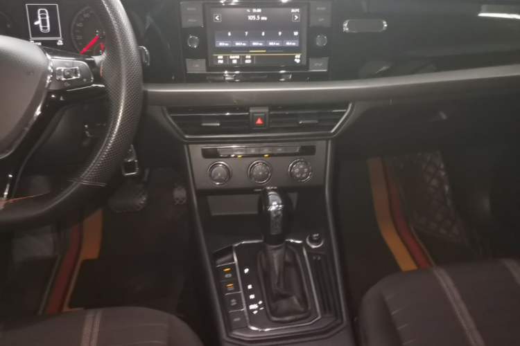 Used Volkswagen Lavida 2019 280TSI DSG Comfort Edition China VI standard Audio And AC Panel