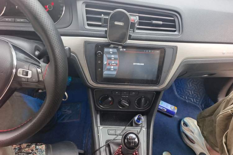 Used Volkswagen Lavida 2019 Lavida Start 1.5L Manual Comfort Edition China VI Standard Audio And AC Panel