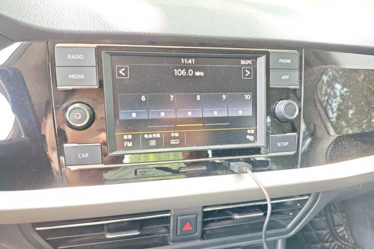 Used Volkswagen Lavida 2019 1.5L Automatic Vision Edition China VI Standard Audio And AC Panel