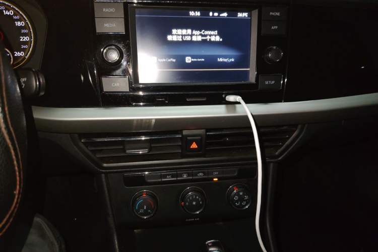 Used Volkswagen Lavida 2019 1.5L Automatic Vision Edition China VI Standard Audio And AC Panel