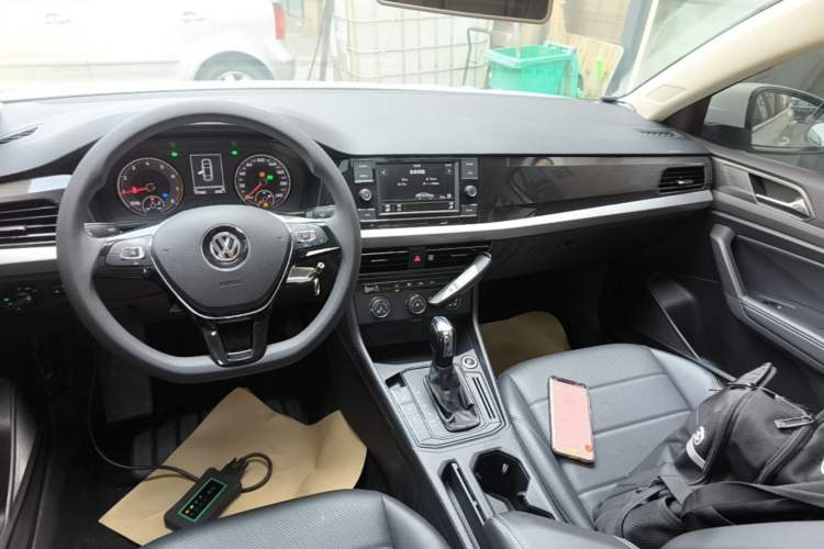 Used Volkswagen Lavida 2019 1.5L Automatic Comfort Edition China VI Standard Audio And AC Panel