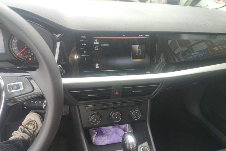 Used Volkswagen Lavida 2019 1.5L Automatic Comfort Edition China VI Standard Audio And AC Panel