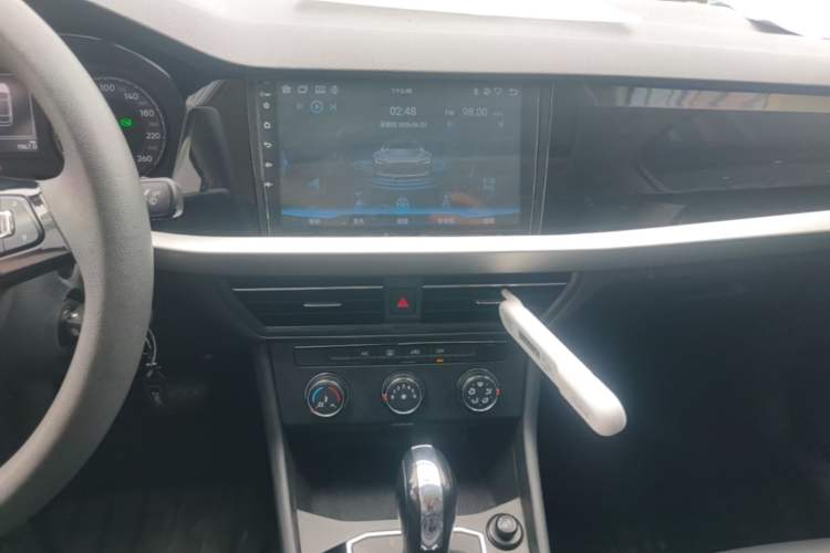 Used Volkswagen Lavida 2019 1.5L Automatic Comfort Edition China VI Standard Audio And AC Panel