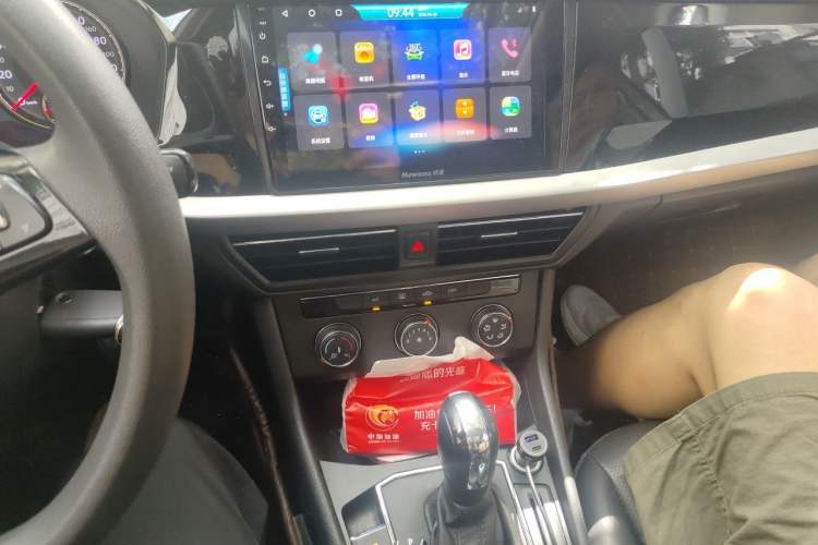 Used Volkswagen Lavida 2019 1.5L Automatic Comfort Edition China VI Standard Audio And AC Panel