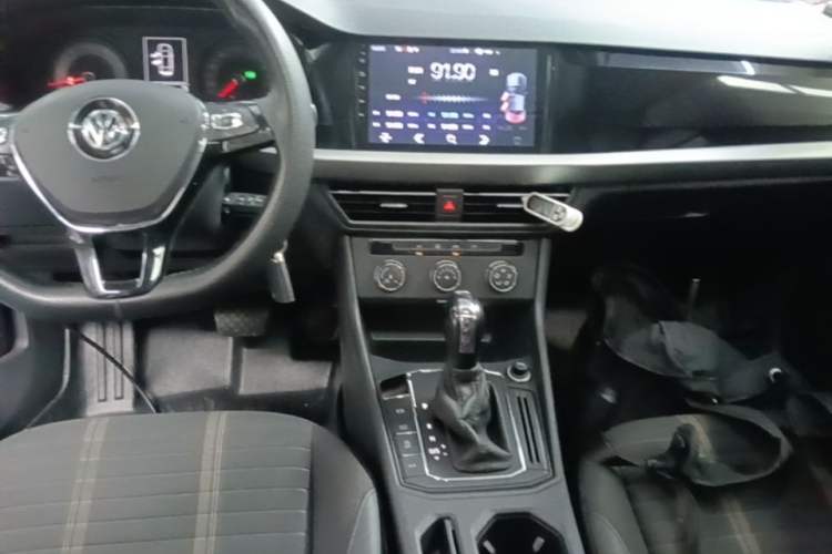 Used Volkswagen Lavida 2019 280TSI DSG Comfort Edition China VI standard Audio And AC Panel