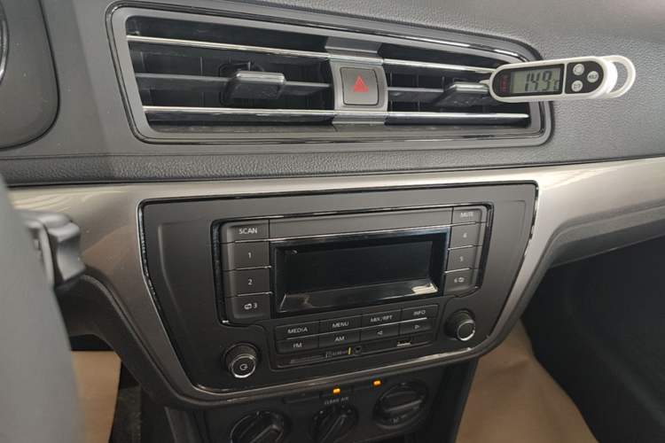 Used Volkswagen Lavida 2019 Lavida Start 1.5L Automatic Trendy Version China VI Standard Audio And AC Panel