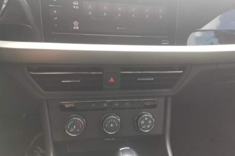 Used Volkswagen Lavida 2019 280TSI DSG Comfort Edition China VI standard Audio And AC Panel