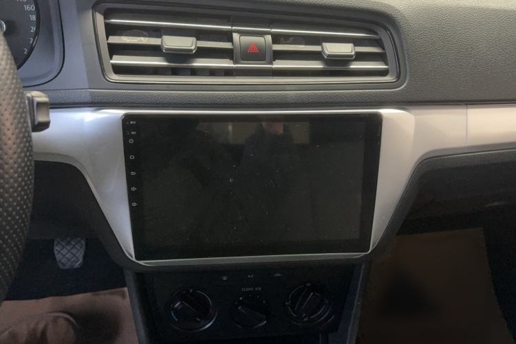 Used Volkswagen Lavida 2019 Lavida Start 1.5L Manual Fashion Edition China VI Standard Audio And AC Panel