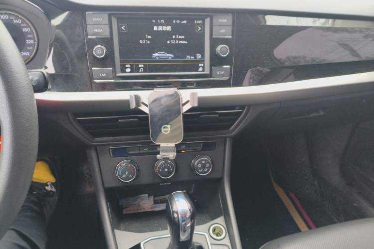 Used Volkswagen Lavida 2019 1.5L Automatic Comfort Edition China VI Standard Audio And AC Panel