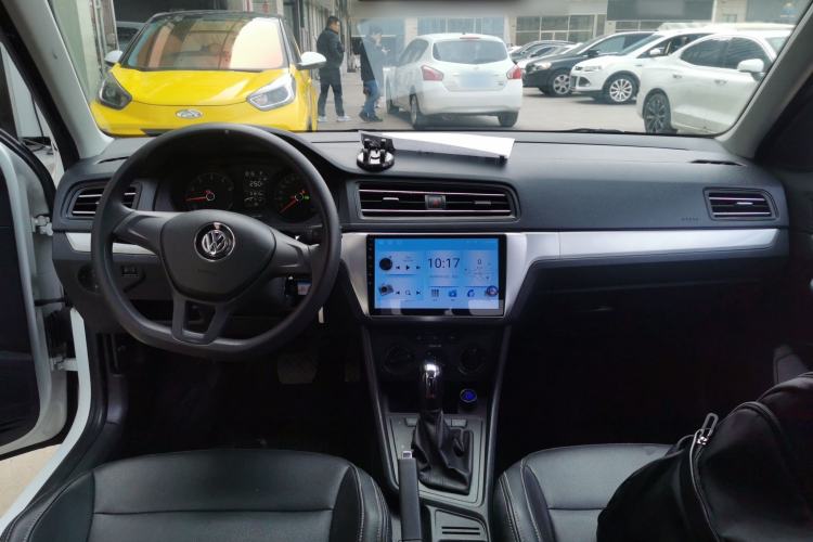 Used Volkswagen Lavida 2019 Lavida Start 1.5L Automatic Trendy Version China VI Standard Center Console