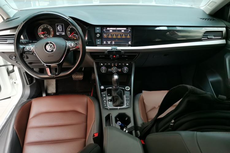 Used Volkswagen Lavida 2019 280TSI DSG Luxury Edition China VI Standard Center Console