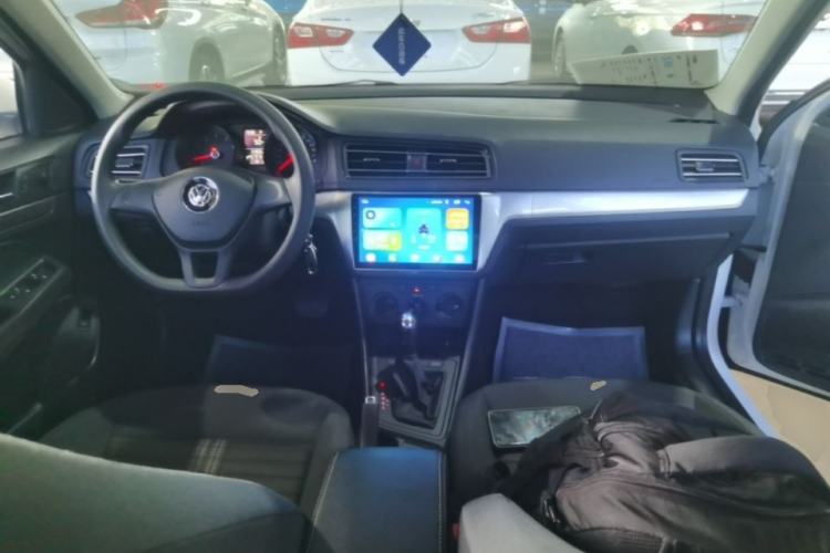 Used Volkswagen Lavida 2019 Lavida Start 1.5L Automatic Trendy Version China VI Standard Center Console