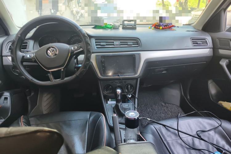Used Volkswagen Lavida 2019 Lavida Start 1.5L Automatic Comfort Edition China VI Standard Center Console