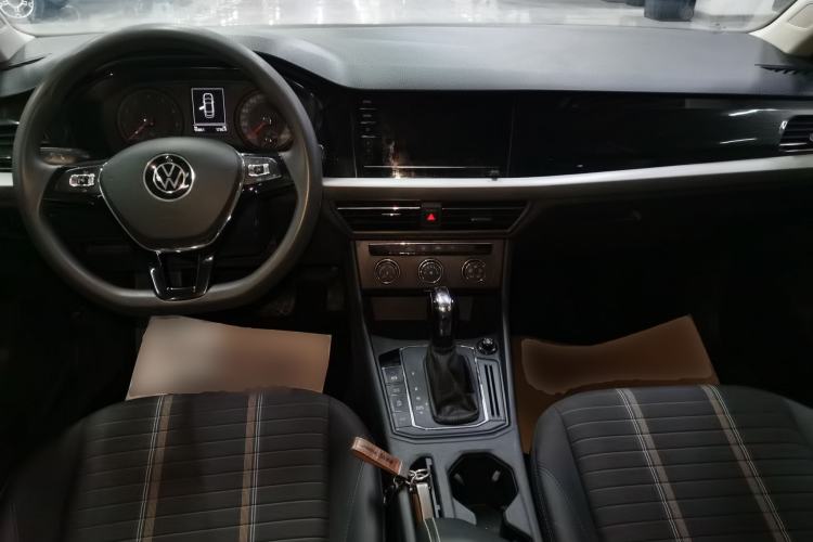 Used Volkswagen Lavida 2019 280TSI DSG Comfort Edition China VI standard Center Console