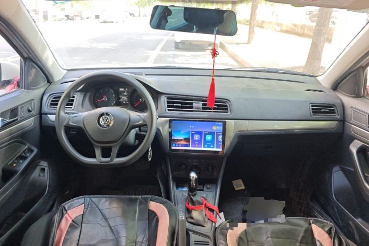 Used Volkswagen Lavida 2019 Lavida Start 1.5L Automatic Trendy Version China VI Standard Center Console