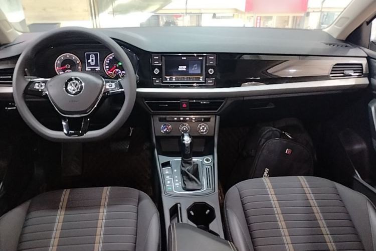 Used Volkswagen Lavida 2019 280TSI DSG Comfort Edition China VI standard Center Console