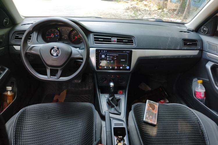 Used Volkswagen Lavida 2019 Lavida Start 1.5L Automatic Trendy Version China VI Standard Center Console