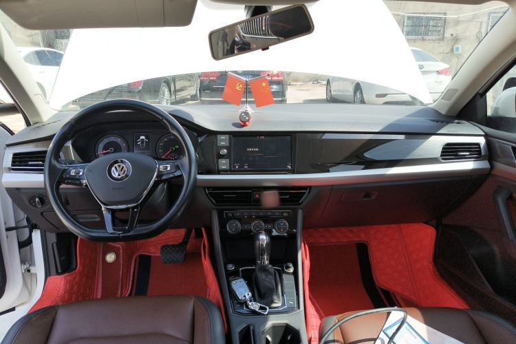 Used Volkswagen Lavida 2019 280TSI DSG Luxury Edition China VI Standard Center Console