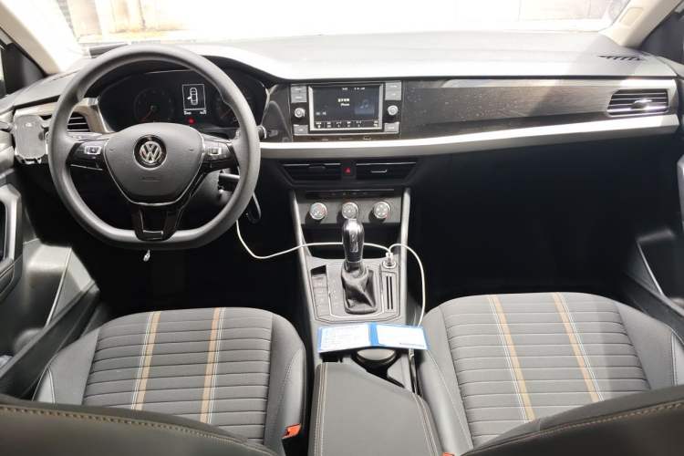 Used Volkswagen Lavida 2019 280TSI DSG Comfort Edition China VI standard Center Console