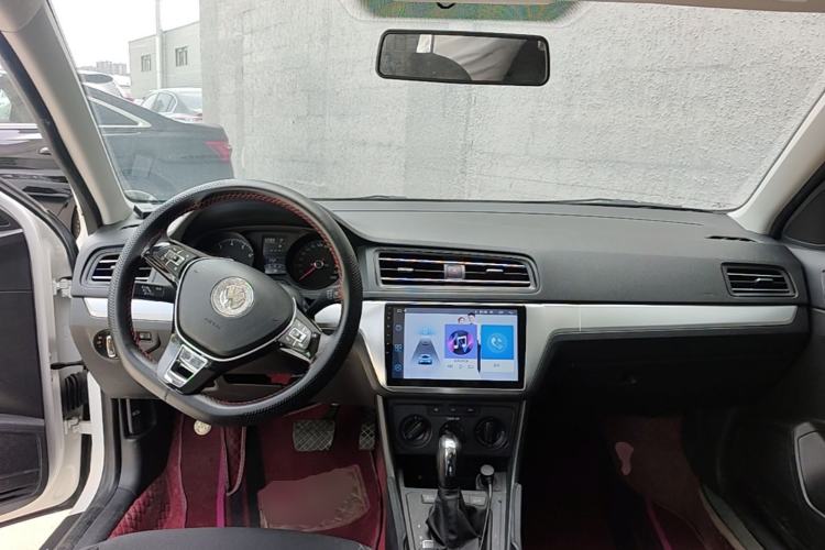 Used Volkswagen Lavida 2019 Lavida Start 1.5L Automatic Trendy Version China VI Standard Center Console