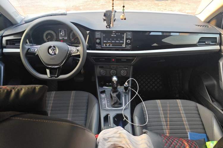 Used Volkswagen Lavida 2019 Hatchback 280TSI DSG Comfort Edition China VI Standard Center Console