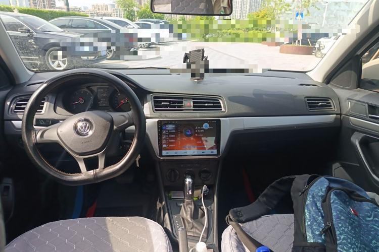 Used Volkswagen Lavida 2019 Lavida Start 1.5L Automatic Trendy Version China VI Standard Center Console
