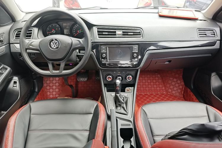 Used Volkswagen Lavida 2019 Lavida Start 1.5L Automatic Trendy Version China VI Standard Center Console