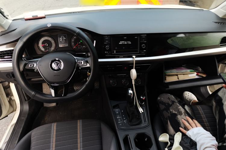 Used Volkswagen Lavida 2019 280TSI DSG Comfort Edition China VI standard Center Console