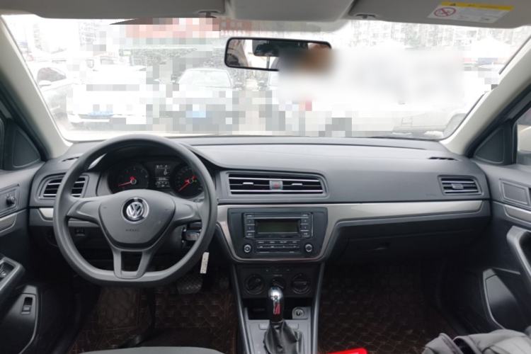 Used Volkswagen Lavida 2019 Lavida Start 1.5L Automatic Trendy Version China VI Standard Center Console