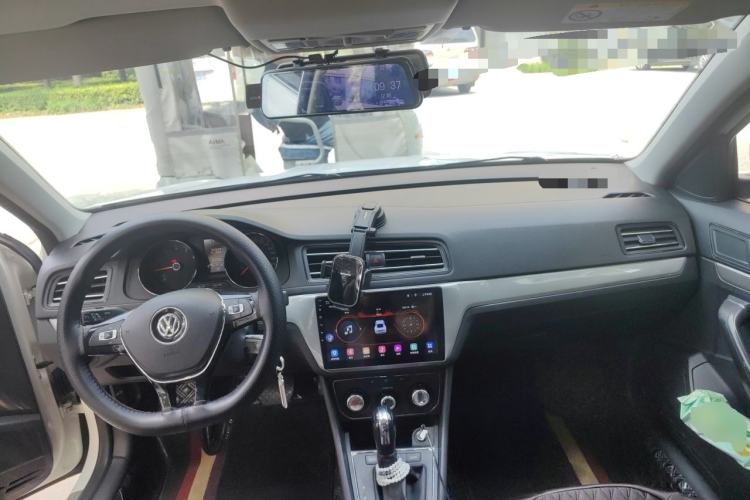 Used Volkswagen Lavida 2019 Lavida Start 1.5L Automatic Comfort Edition China VI Standard Center Console