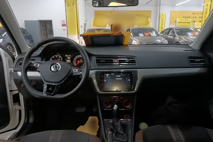 Used Volkswagen Lavida 2019 Lavida Start 1.5L Automatic Comfort Edition China VI Standard Center Console