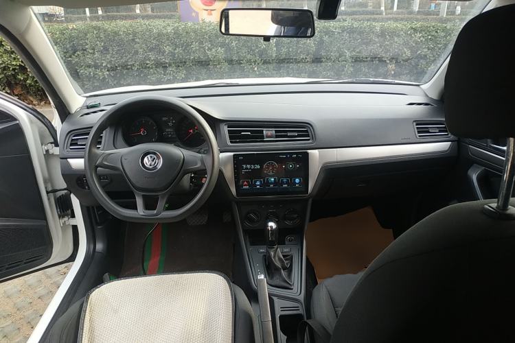 Used Volkswagen Lavida 2019 Lavida Start 1.5L Automatic Trendy Version China VI Standard Center Console
