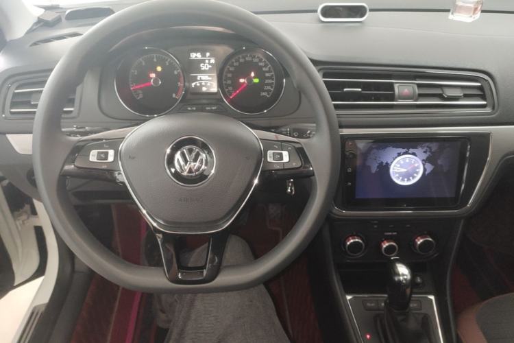 Used Volkswagen Lavida 2019 Lavida Start 1.5L Automatic Comfort Edition China VI Standard Center Console