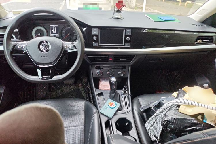 Used Volkswagen Lavida 2019 1.5L Automatic Comfort Edition China VI Standard Center Console