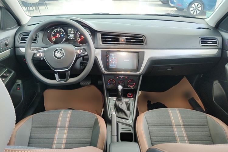 Used Volkswagen Lavida 2019 Lavida Start 1.5L Automatic Comfort Edition China VI Standard Center Console