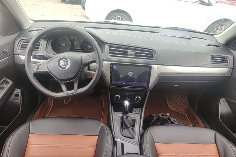 Used Volkswagen Lavida 2019 Lavida Start 1.5L Automatic Trendy Version China VI Standard Center Console