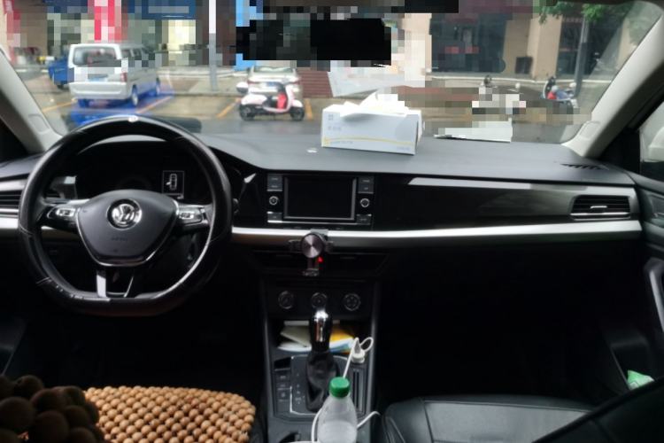 Used Volkswagen Lavida 2019 1.5L Automatic Comfort Edition China VI Standard Center Console