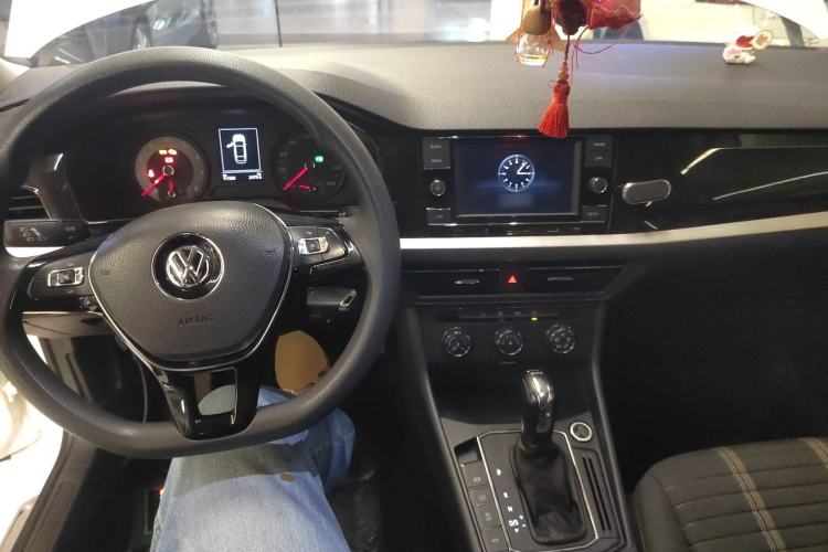Used Volkswagen Lavida 2019 280TSI DSG Comfort Edition China VI standard Center Console