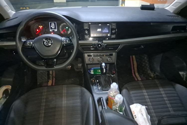 Used Volkswagen Lavida 2019 280TSI DSG Comfort Edition China VI standard Center Console