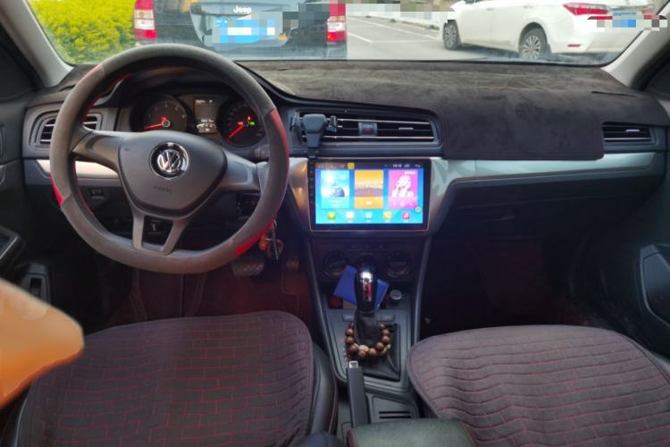 Used Volkswagen Lavida 2019 Lavida Start 1.5L Automatic Trendy Version China VI Standard Center Console