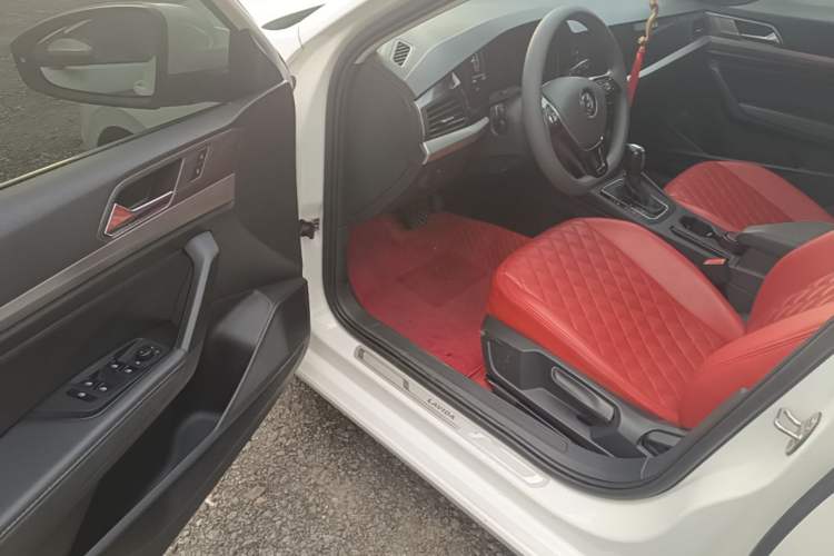 Used Volkswagen Lavida 2019 1.5L Automatic Vision Edition China VI Standard Driver Seat