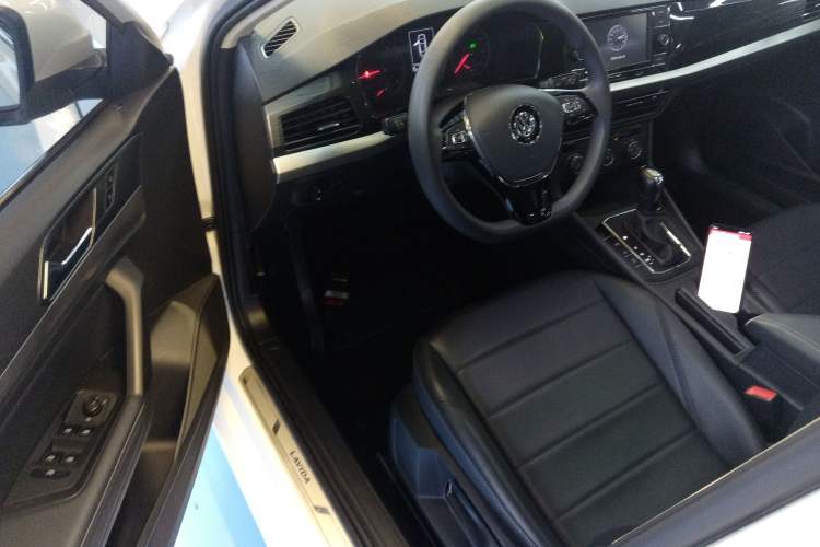 Used Volkswagen Lavida 2019 1.5L Automatic Comfort Edition China VI Standard Driver Seat