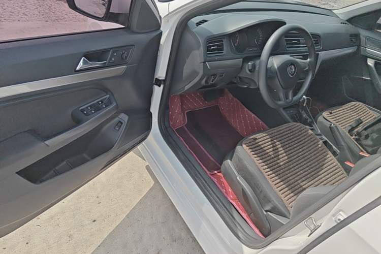 Used Volkswagen Lavida 2019 Lavida Start 1.5L Automatic Trendy Version China VI Standard Driver Seat