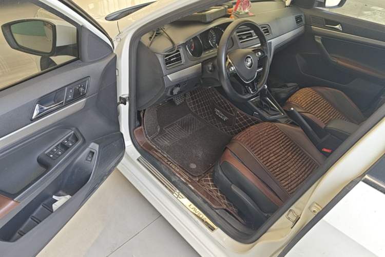 Used Volkswagen Lavida 2019 Lavida Start 1.5L Automatic Comfort Edition China VI Standard Driver Seat