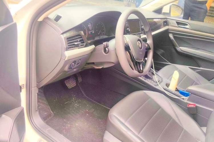 Used Volkswagen Lavida 2019 1.5L Automatic Comfort Edition China VI Standard Driver Seat