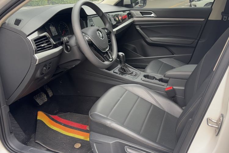 Used Volkswagen Lavida 2019 1.5L Automatic Comfort Edition China VI Standard Driver Seat