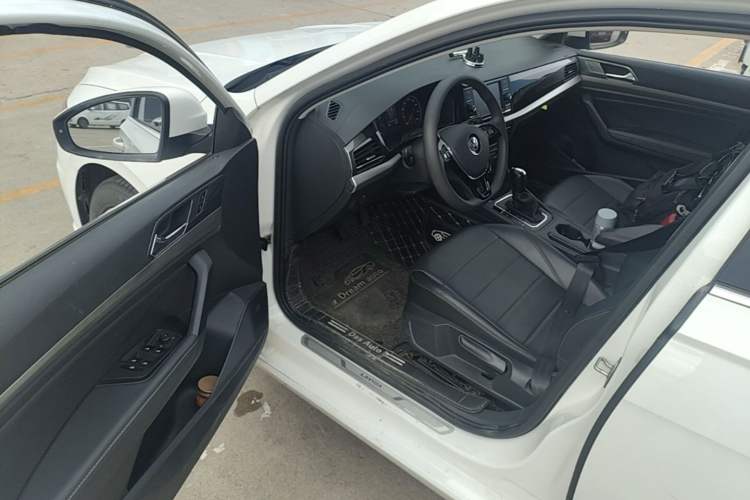 Used Volkswagen Lavida 2019 1.5L Automatic Comfort Edition China VI Standard Driver Seat