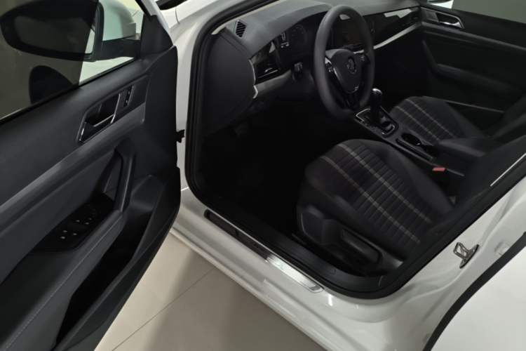 Used Volkswagen Lavida 2019 280TSI DSG Comfort Edition China VI standard Driver Seat