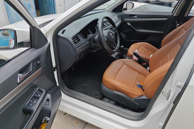 Used Volkswagen Lavida 2019 Lavida Start 1.5L Manual Fashion Edition China VI Standard Driver Seat