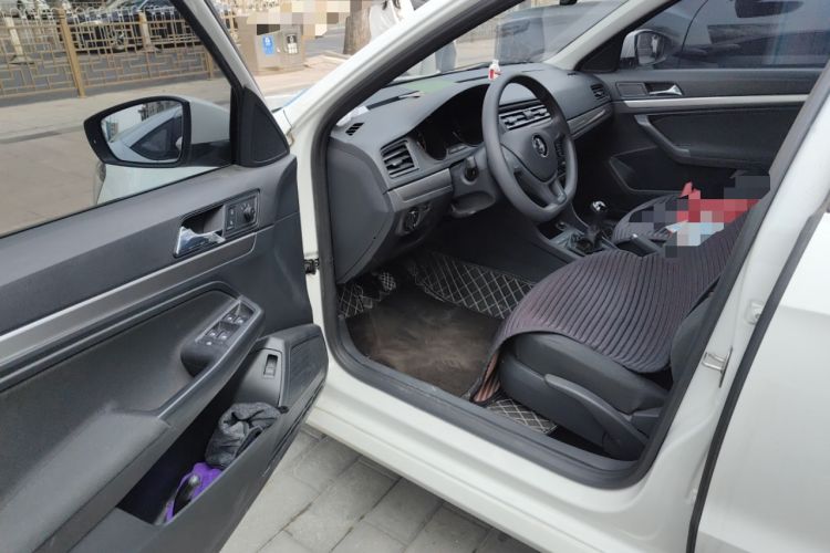 Used Volkswagen Lavida 2019 Lavida Start 1.5L Manual Fashion Edition China VI Standard Driver Seat